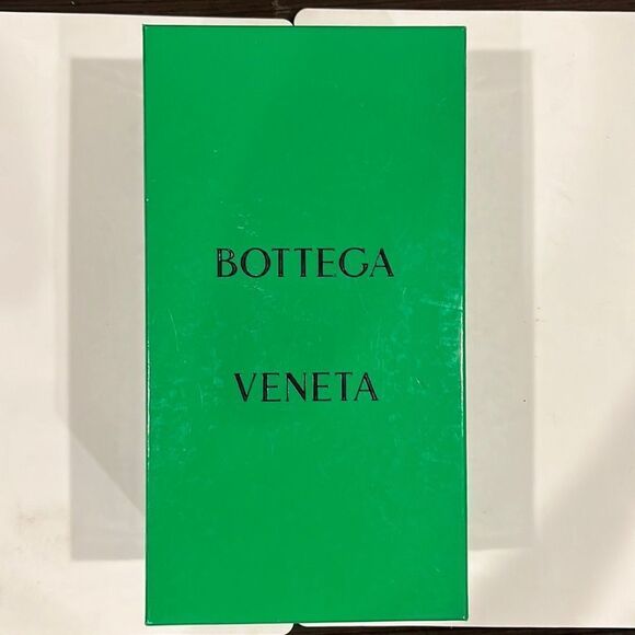 Brand new bottega venata slides with box - Picture 5 of 9